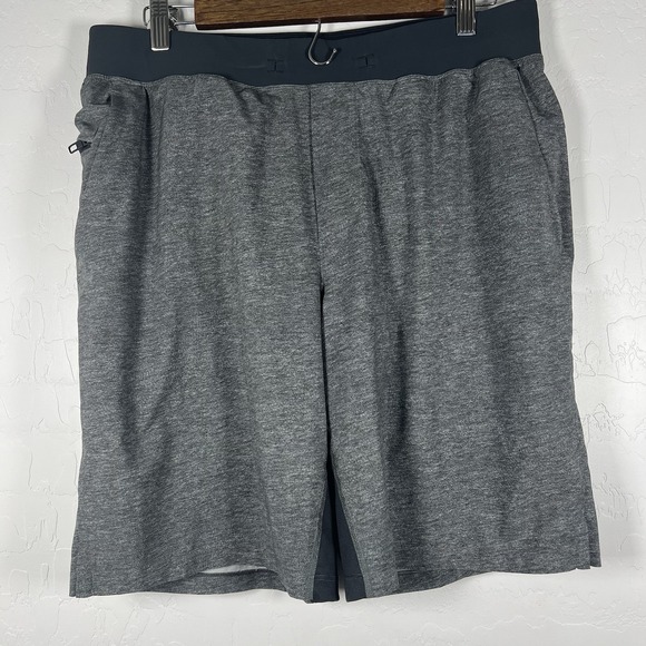 lululemon athletica Other - Lululemon T.H.E Short 9" Lined Mens L Heathered Gray Performance Gym M7AAUS